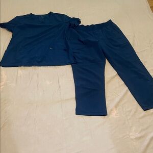 Infinity 2 piece scrubs